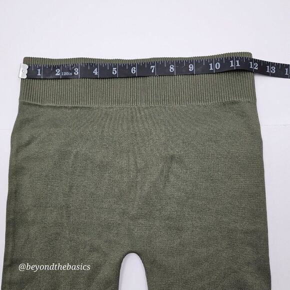 Bozzolo Women's Olive Green Ribbed Nylon Biker Shorts Size S/M - Picture 6 of 8